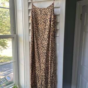 Outland Denim Billie Slip Dress Leopard SzM Baddie Wild Side Print